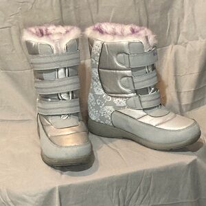 Totes Kids' Silver and Purple Snow Boots